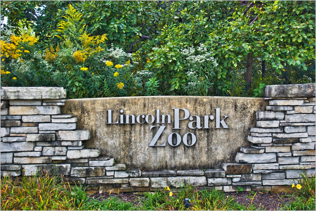 Lincoln Park Zoo Entrance Sign -- Chicago (IL) September 2014